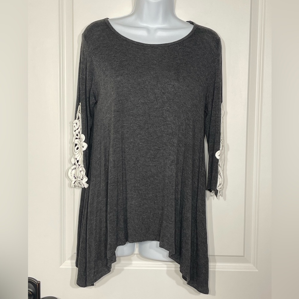 Lovely Souls top